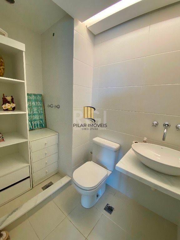 Apartamento Para Comprar  no Karpathos com 2 Dormitórios transformado em 1 suite com closet