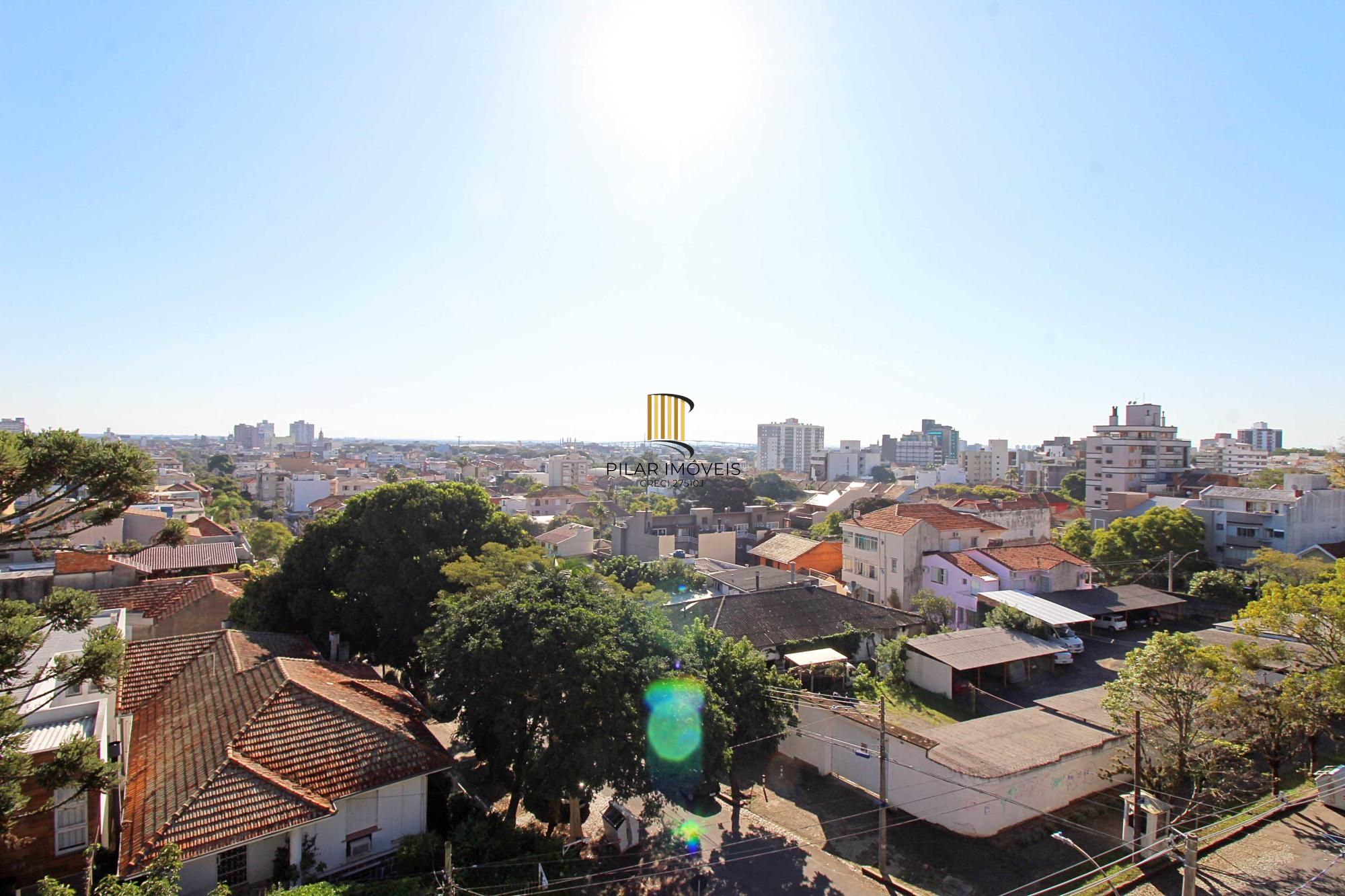 Apartamento a venda semi-mobiliado com dois dormitórios no bairro São João/PoA