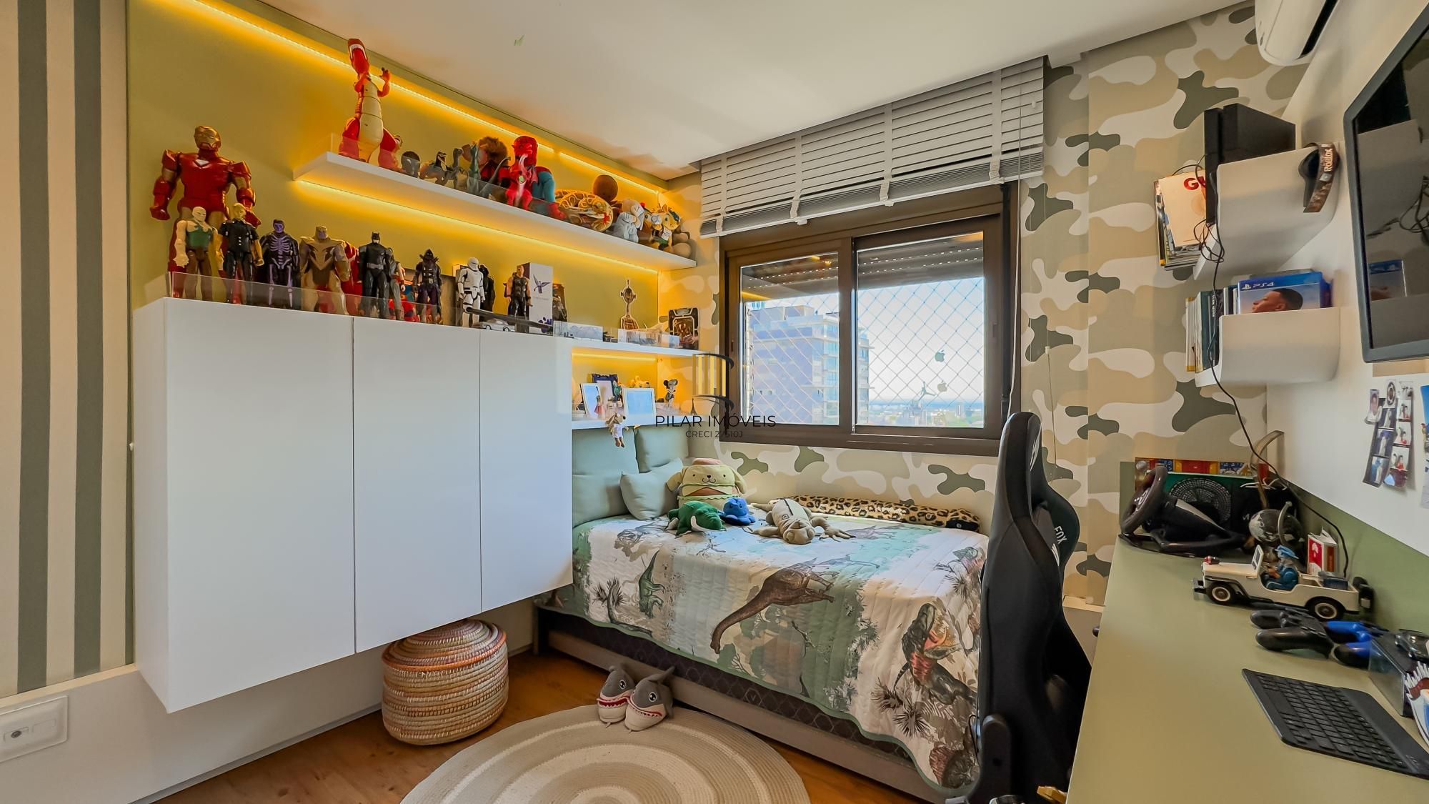 Apartamento de 3 dormitórios no bairro Mont Serrat