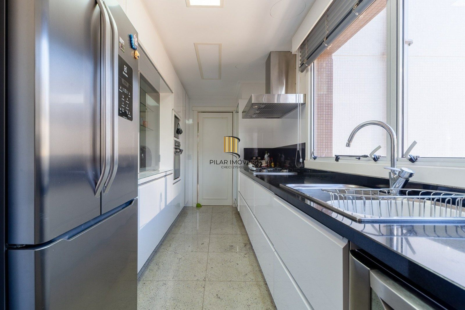 Apartamento 4 dormitórios no bairro Bela Vista