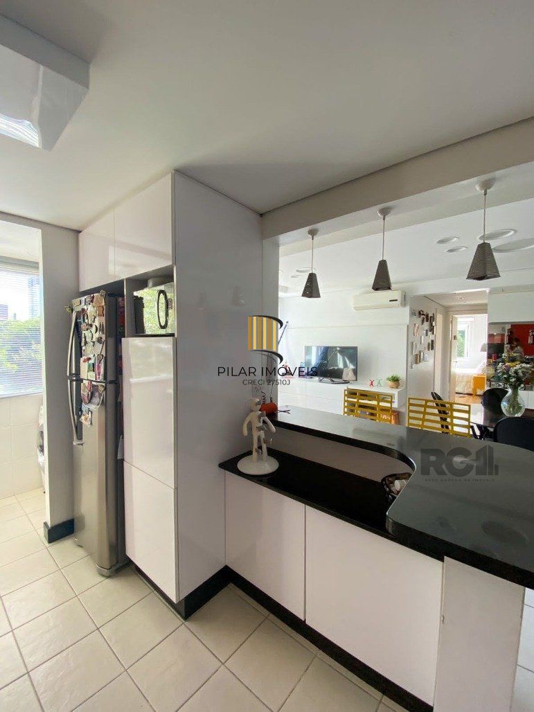Casa Para comprar em Condomínio,3 dormitórios, deslumbrante vista para o Guaiba
