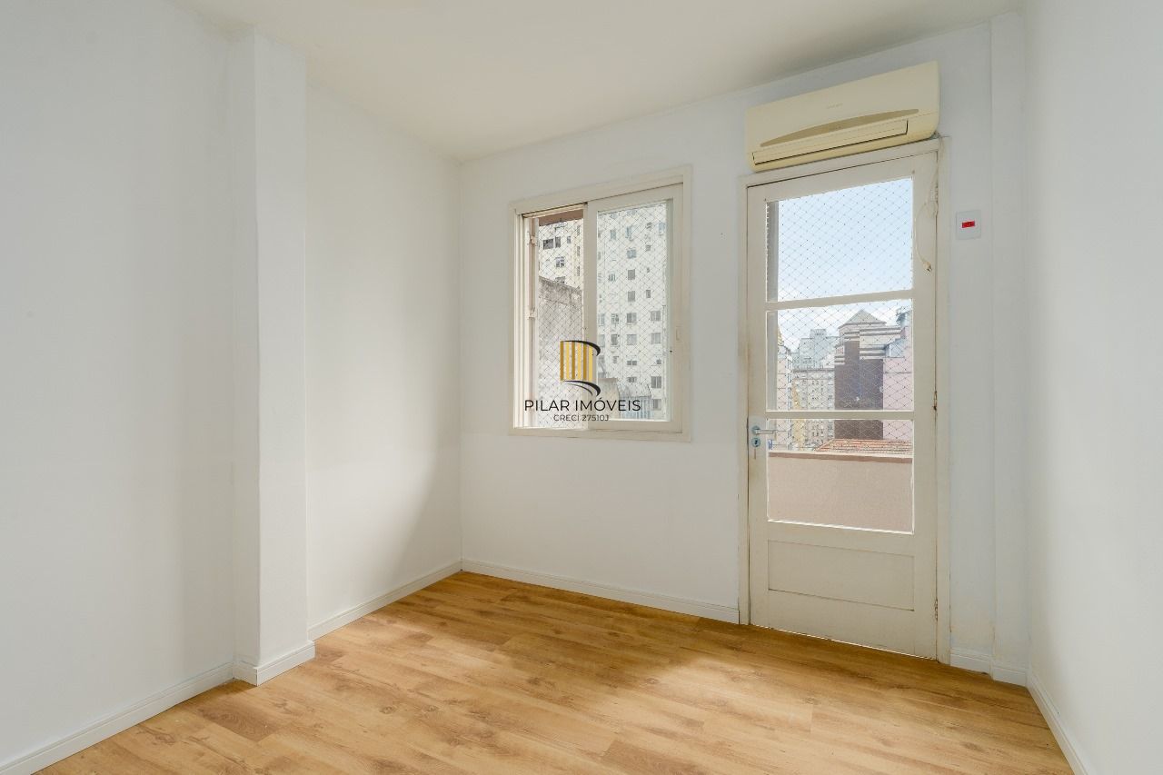 Apartamento para comprar com  68m²  no Centro Histórico