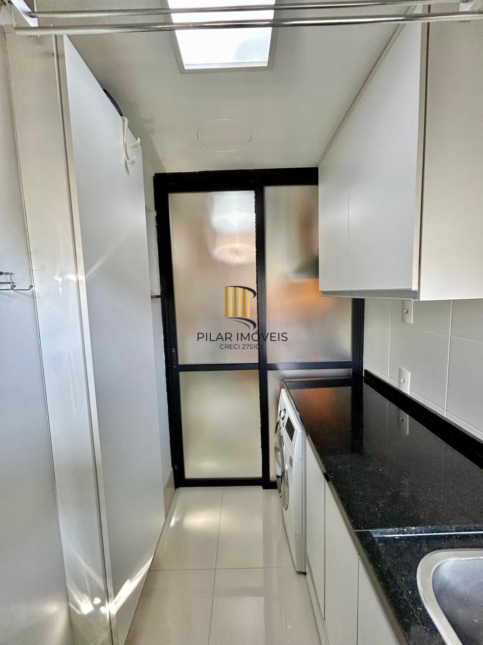 Excelente apartamento mobiliado no bairro Tristeza com 3d para comprar