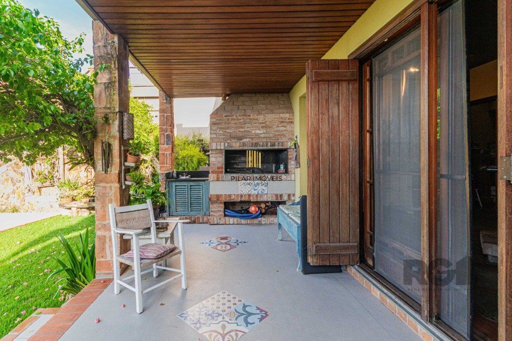 Excelente casa para comprar em condominio arborizado 4 quartos