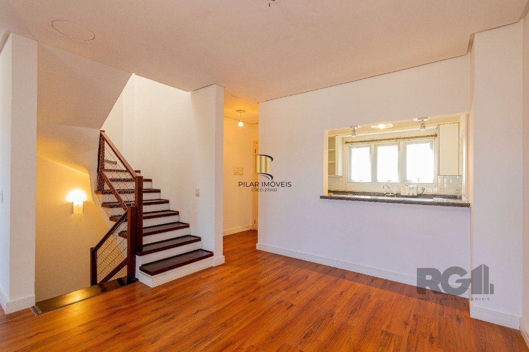 Casa para Comprar no Condomínio Pier 39, bairro Pedra Redonda