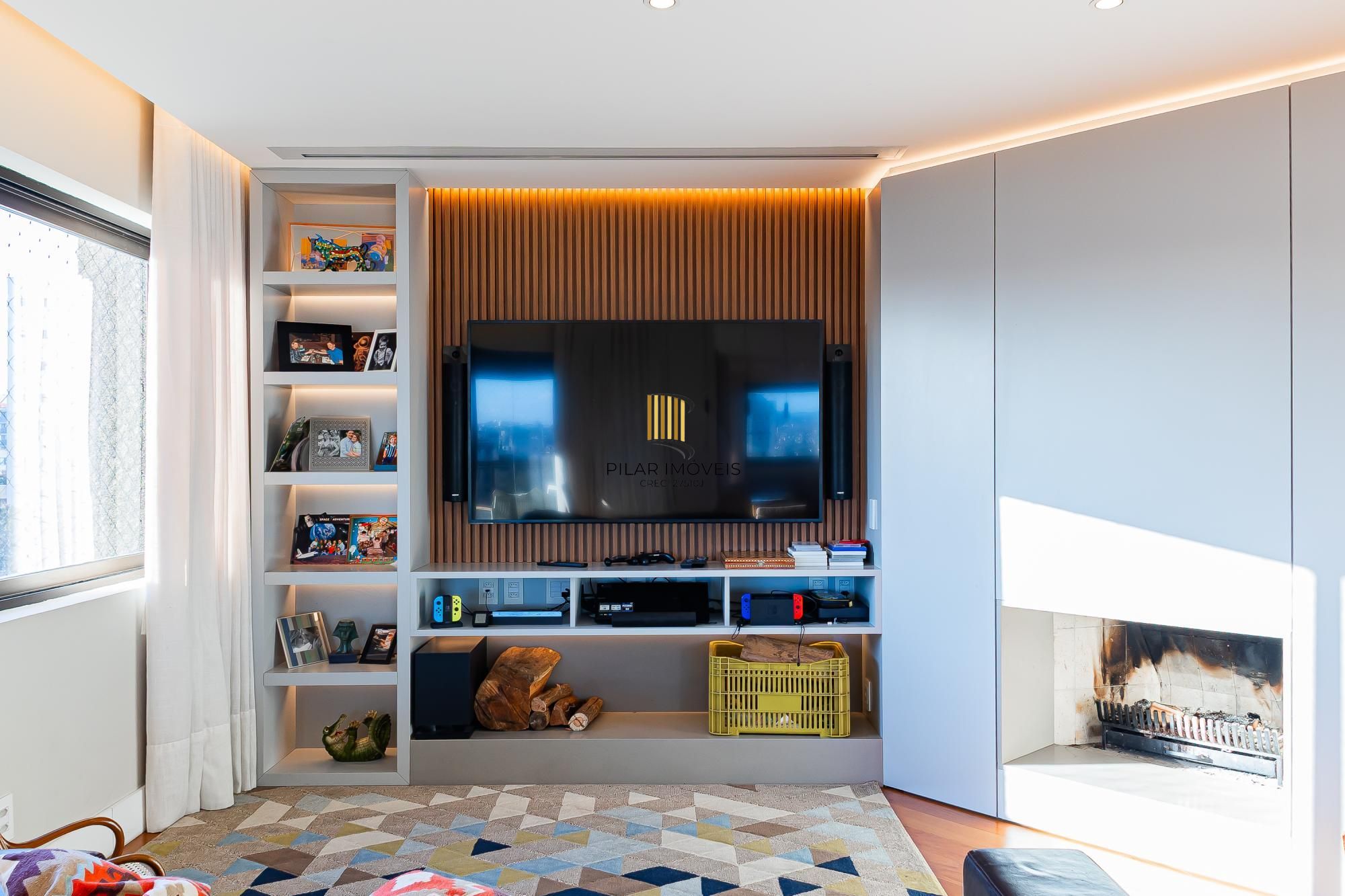 Sofisticação e Conforto em Petrópolis – 231,51m² privativos, 3 dormitórios (1 suíte master) + 3 vagas