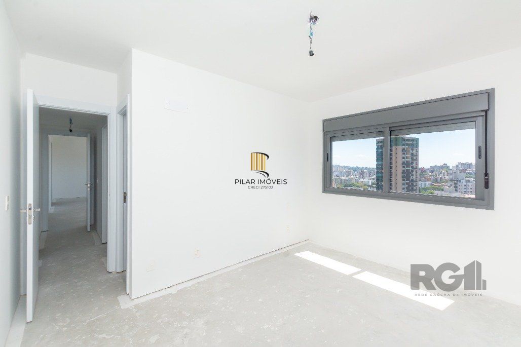 Apartamento 3 dorms. no Jardim Botânico, com infra completa e 2 vagas separadas