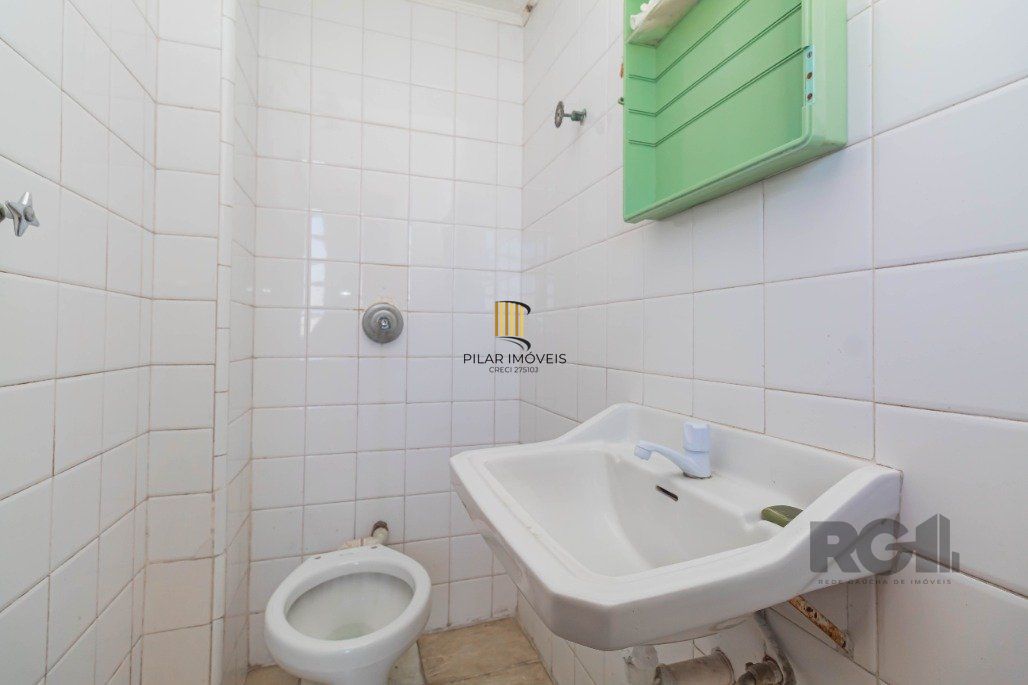 Apartamento para Comprar com 3 dormitórios com suíte e 195m² com até 4 vagas