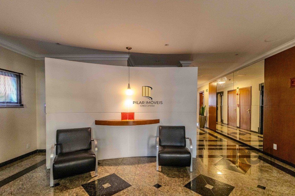 Apartamento 3 dormitórios e 2 vagas no Petrópolis, pertinho da Encol
