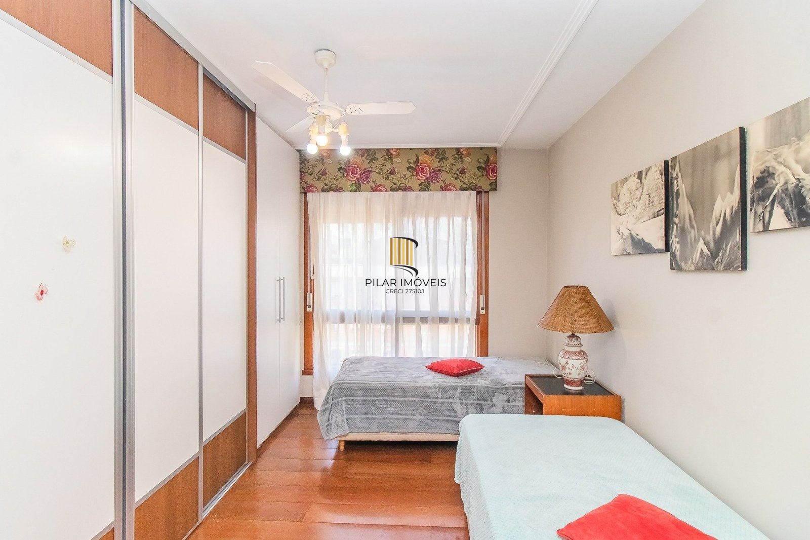 Amplo apartamento de alto padrão com 3 dormitórios