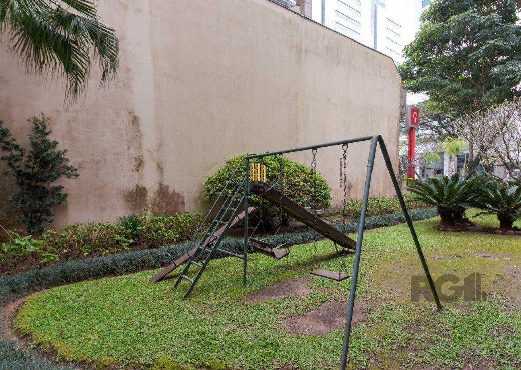 Apartamento à venda,  3 dormitórios, 1 vaga de garagem, no Bairro Auxiliadora