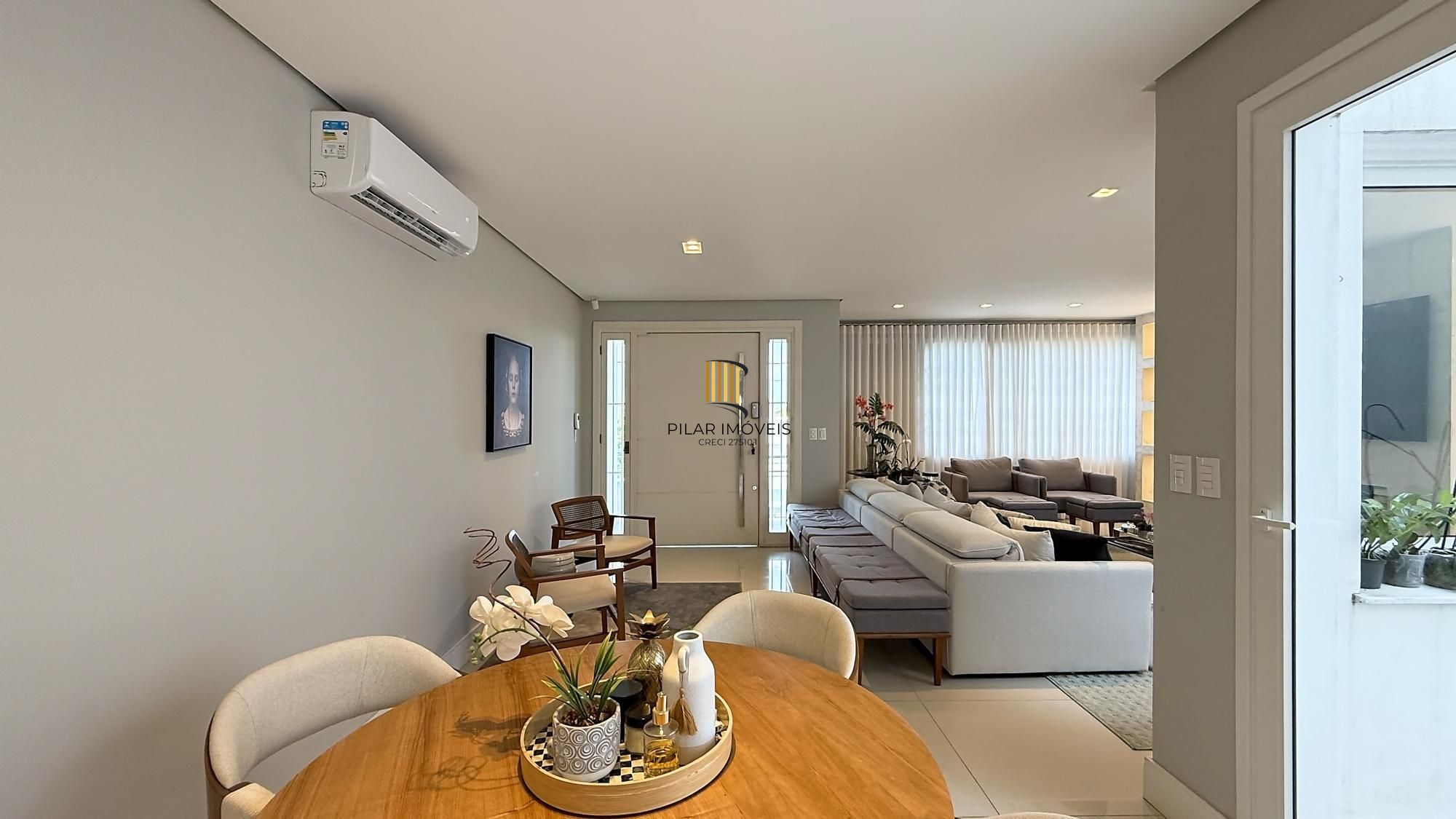 Casa para Comprar com 4 dormitórios, 386 m² - Chácara das Pedras - Porto Alegre