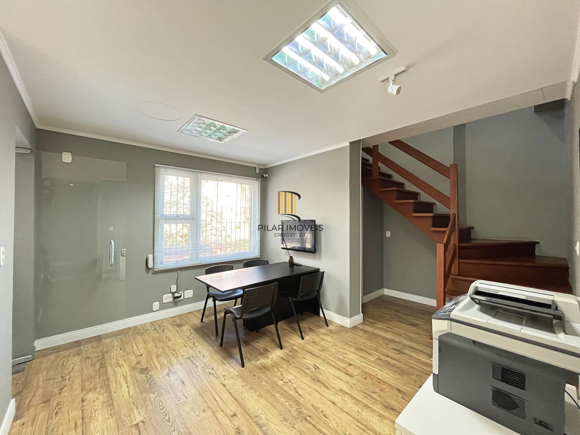 Excelente Casa comercial para comprar com 250m² na Avenida Palmeira