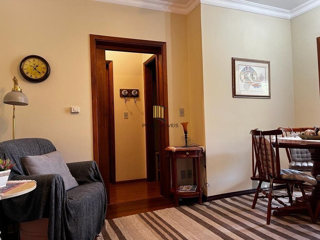 Cobertura duplex com 2 suítes e uma vaga para Comprar em Gramado.