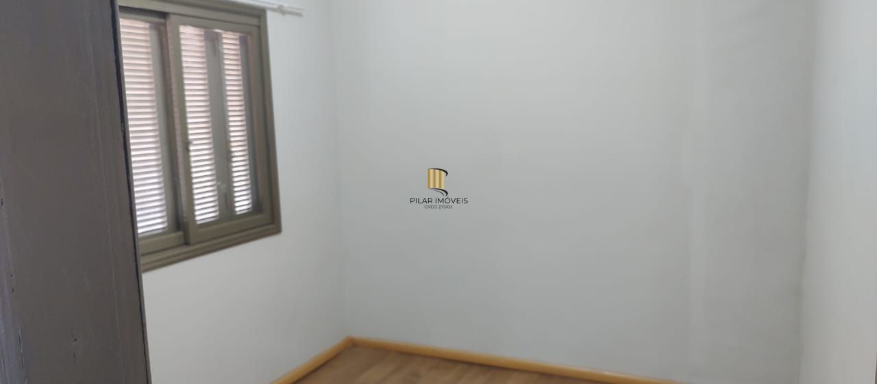 Vende Casa Comercial com deposito nos fundos, 289,80m²