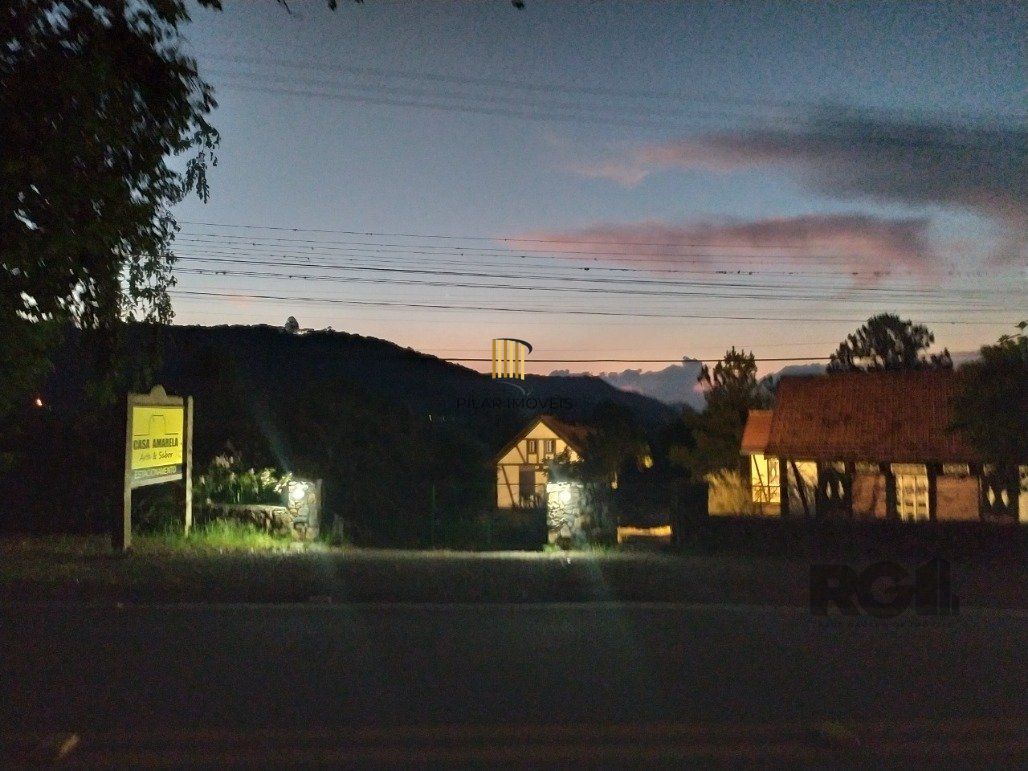 Área para comprar com casas Enxaimel em Nova Petrópolis.