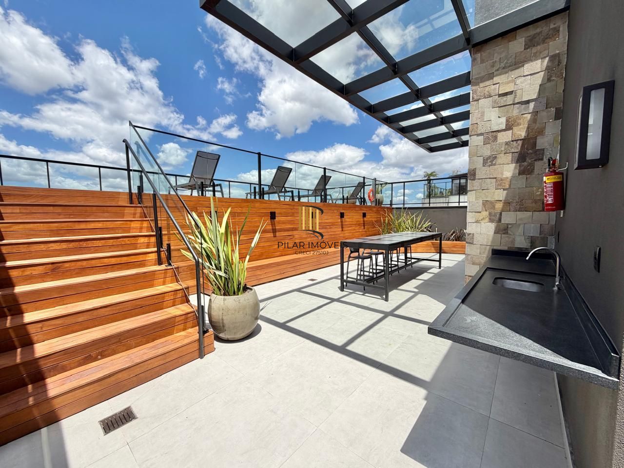 Excelente apartamento a venda no ITA123, com 2 domitórios no bairro Jardim Botânico.