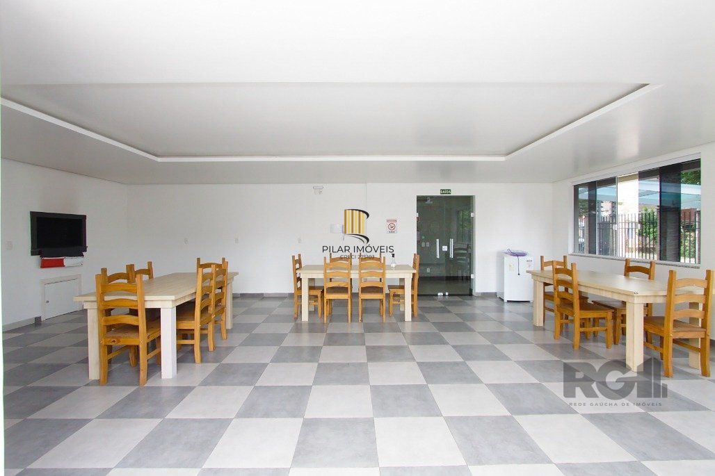 Apartamento Para Comprar no bairro Jardim Botânico com 2 quartos (1 suíte)