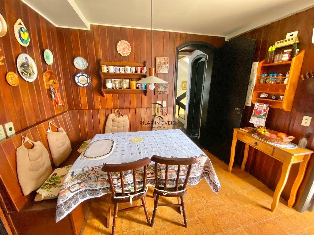 Casa Com 4 Dormitórios Para comprar ,484 m² por R$ 3.500.000,00 - Boa Vista - Porto Alegre/RS