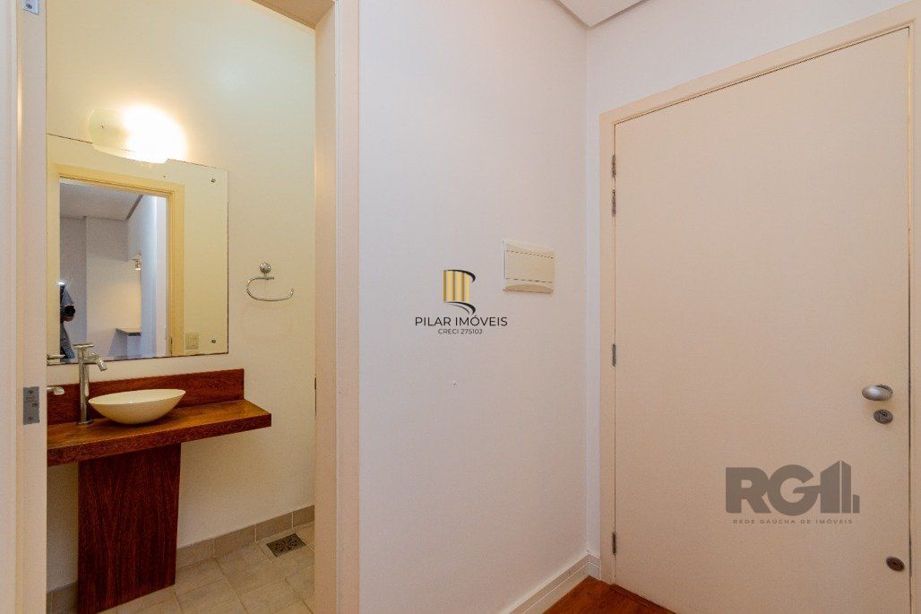 Casa para Comprar no Condomínio Pier 39, bairro Pedra Redonda