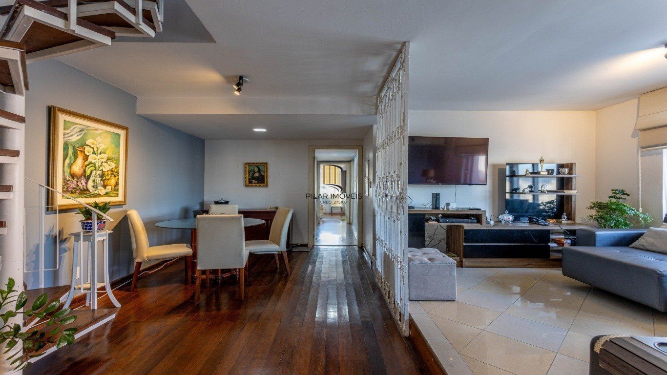 Cobertura com Piscina e Churrasqueira no Petrópolis – 240m² Privativos