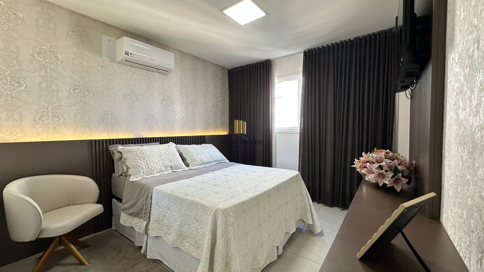 APARTAMENTO 3 DORMITÓRIOS MOBILIADO NO CENTRO DE TORRES RS