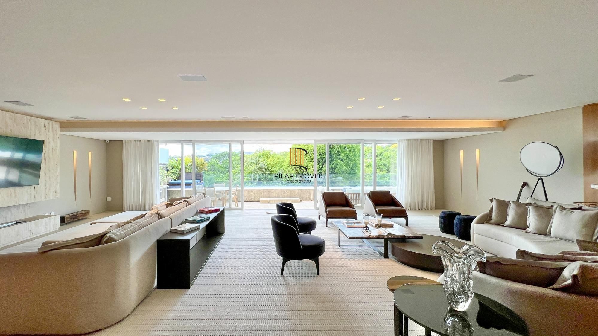 Mansão Suspensa Mobiliada no Las Piedras com piscina e vista para a mata nativa