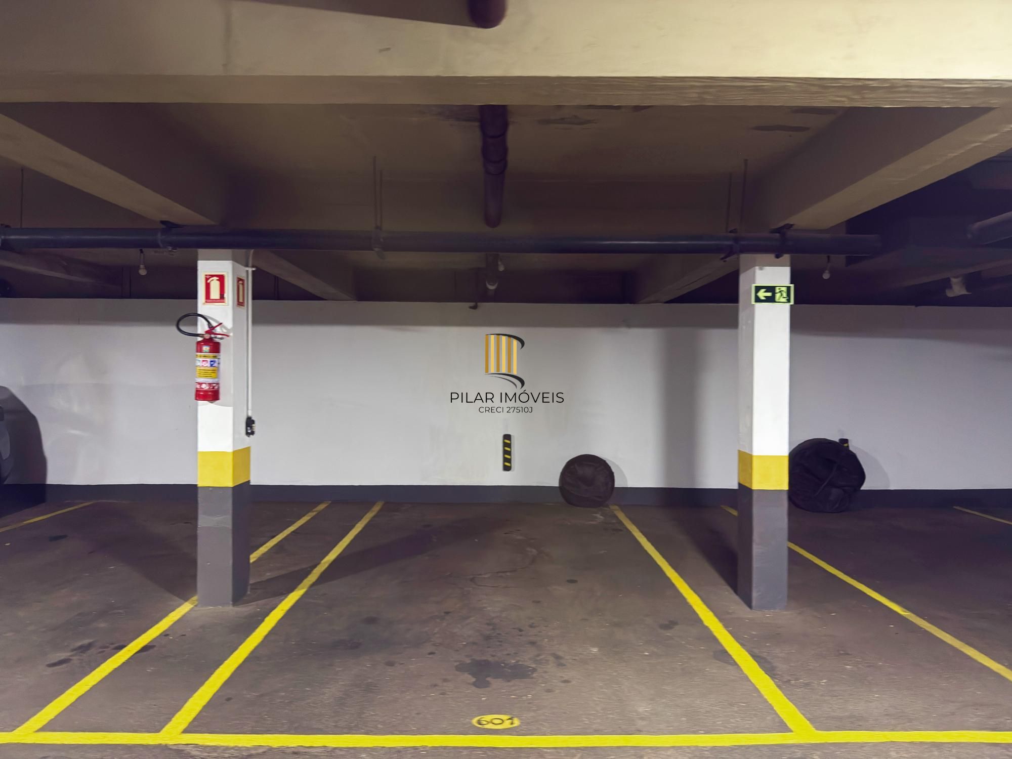 Apartamento com Lareira | Churrasqueira | 3 Suítes | Bairro Petrópolis