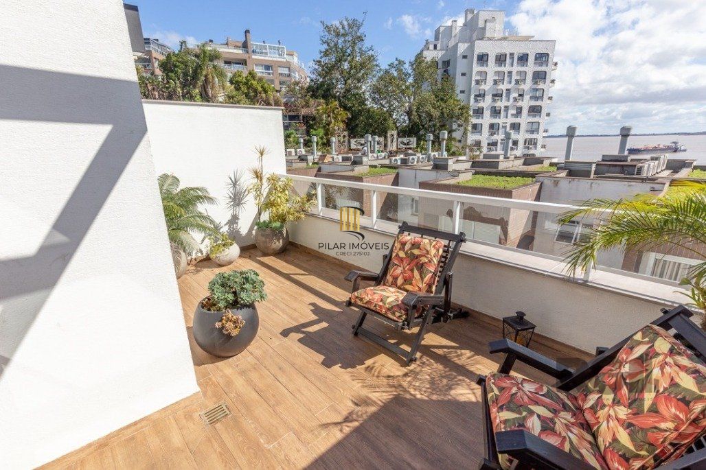 Casa Para comprar em Condomínio,3 dormitórios, deslumbrante vista para o Guaiba