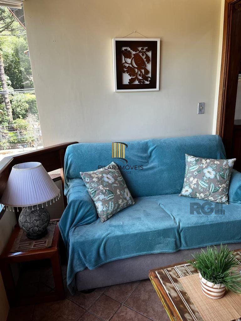 Cobertura duplex com 2 suítes e uma vaga para Comprar em Gramado.