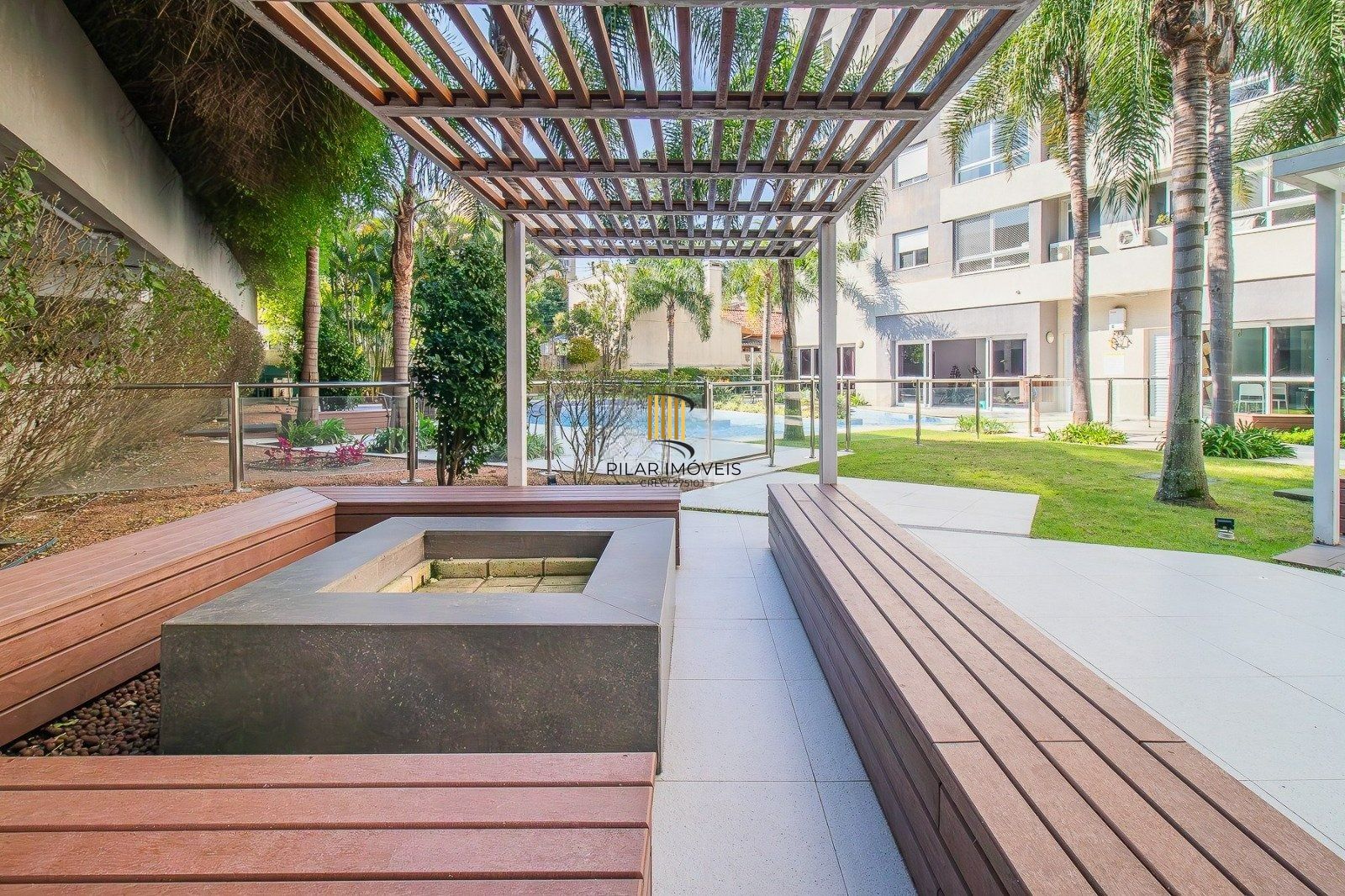 Apartamento 1 dormitório (reversível para 2) | Suíte | Semi Mobiliado