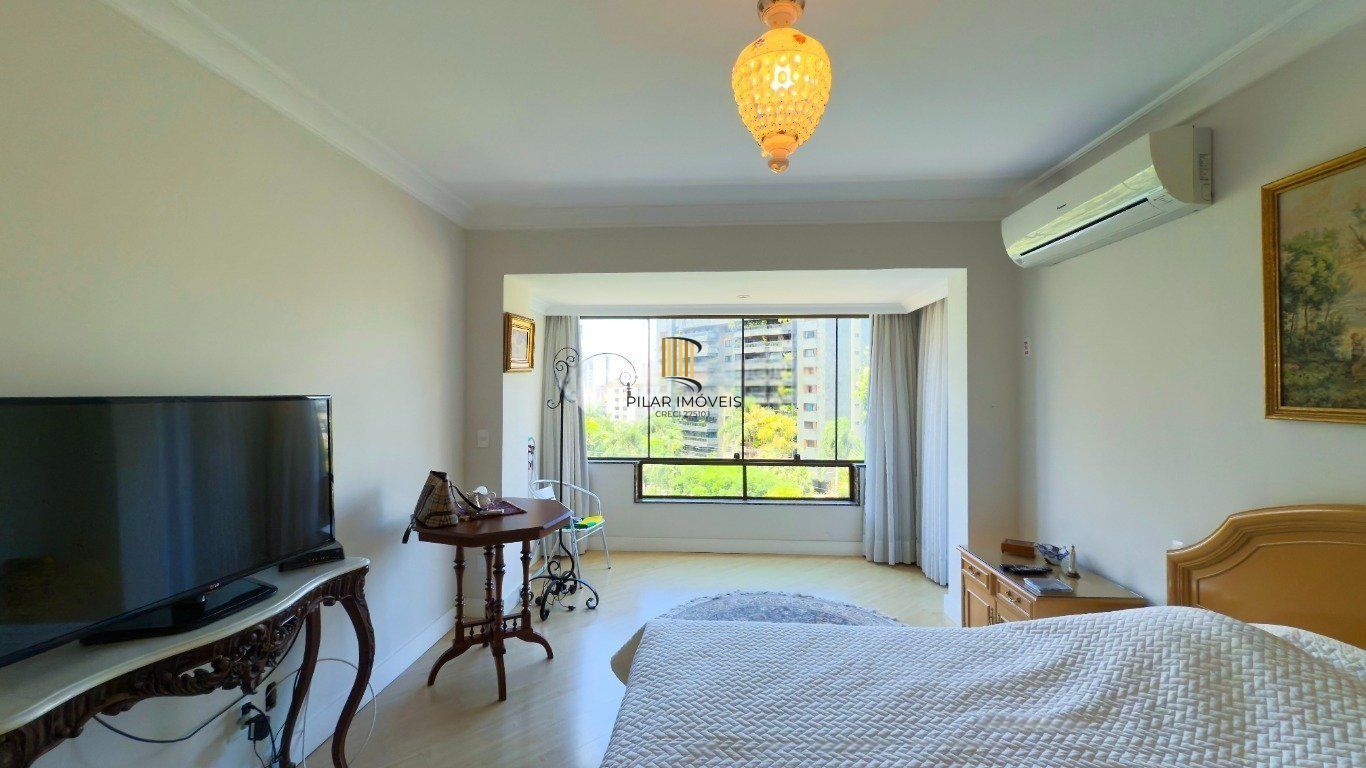 Apartamento semimobiliado com 2 suítes e 4 quartos no cobiçado bairro Bela Vista