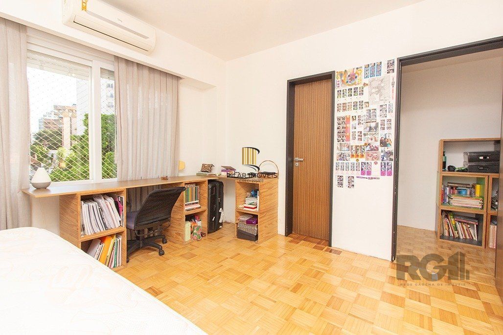 Apartamento para comprar com  3 suítes no Bairro Moinhos de Vento