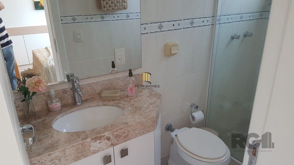 Casa para Comprar  no Condado de Capão com 5 suítes.