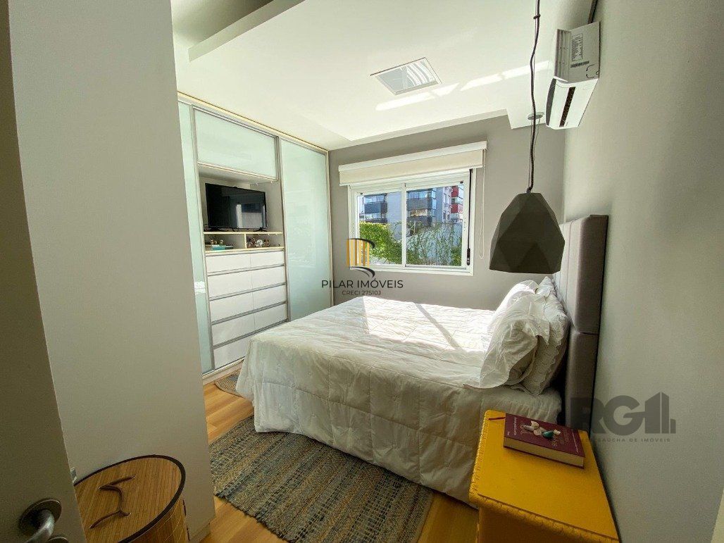 Casa Para comprar em Condomínio,3 dormitórios, deslumbrante vista para o Guaiba