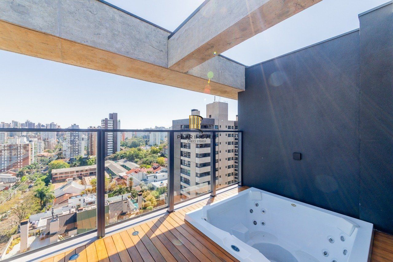 Apartamento novo 3 dormitórios com 2 vagas próximo ao Grêmio Náutico União