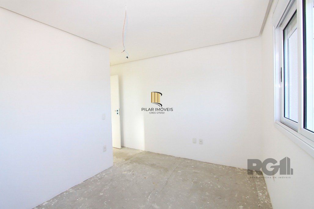 Apartamento Para Comprar no bairro Jardim Botânico com 2 quartos (1 suíte)