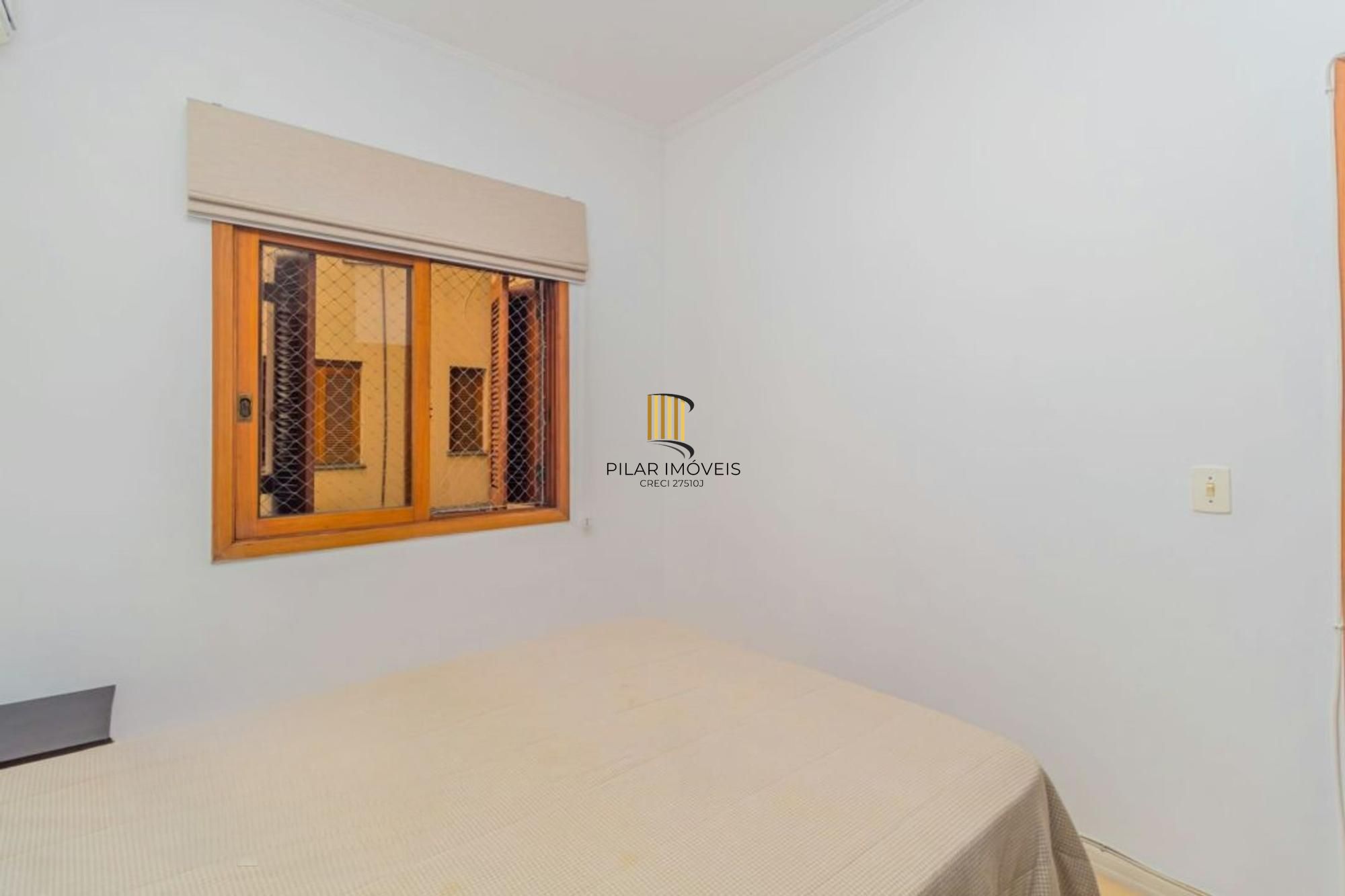 Apartamento de 2 dormitórios no bairro Petrópolis