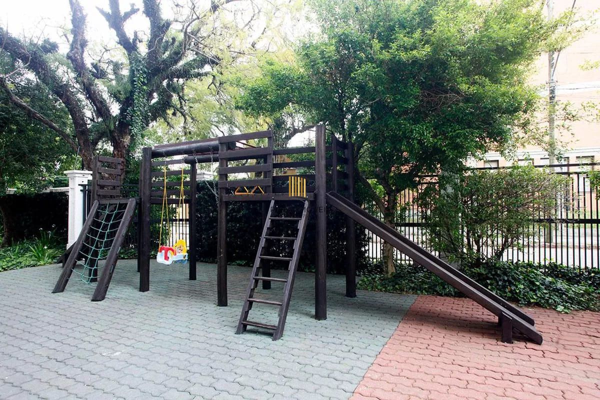 Excelente Apartamento para Comprar com 2 D e 2 vagas no Residencial Supreme