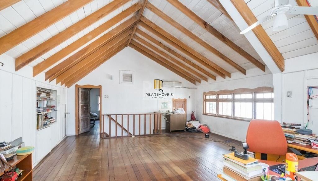 Casa Para Comprar com 3 quartos e 3 vagas no Rio Branco