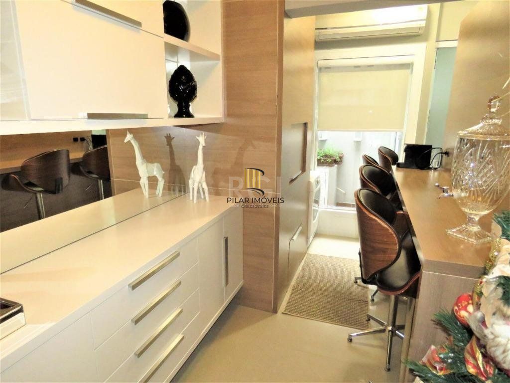 Ótima casa com 2 dormitórios com suíte master para Comprar