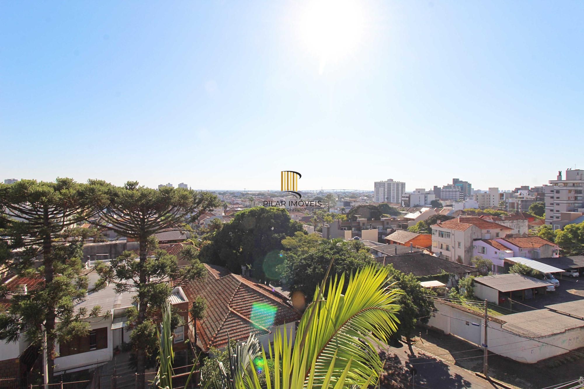 Apartamento a venda semi-mobiliado com dois dormitórios no bairro São João/PoA