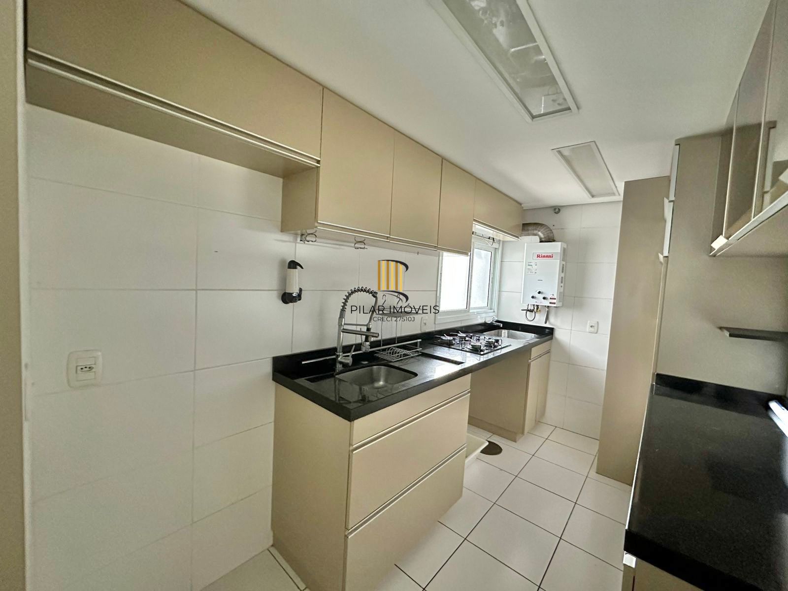 Apartamento com 2 dormitórios para comprar, 68,27 m² Chácara das Pedras - Porto Alegre/RS