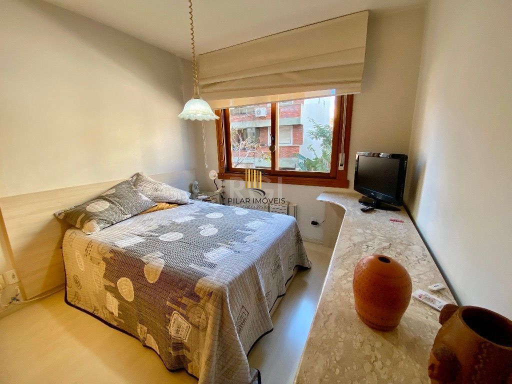 Apartamento Com 2 dormitórios Para comprar , 129 m² - Petrópolis - Porto Alegre