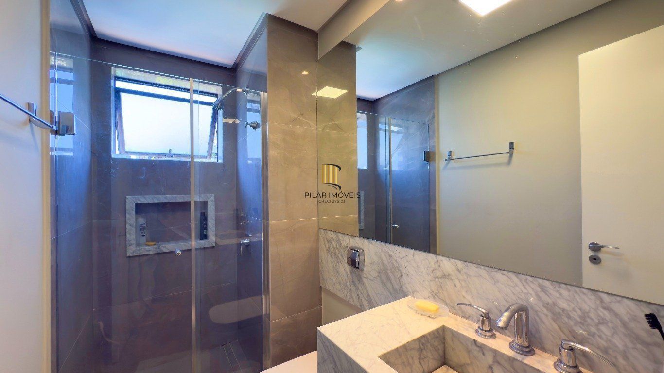 Apartamento semimobiliado com 2 suítes e 4 quartos no cobiçado bairro Bela Vista