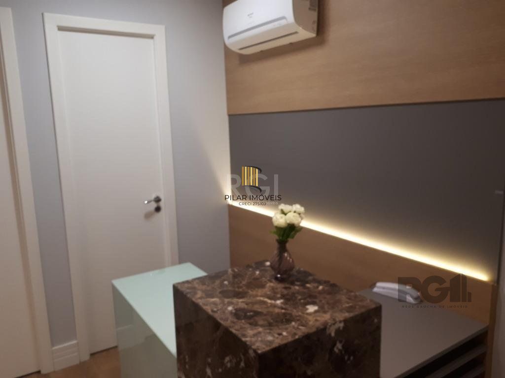 Ótima sala finamente mobiliada para Comprar no bairro Petrópolis - Porto Alegre
