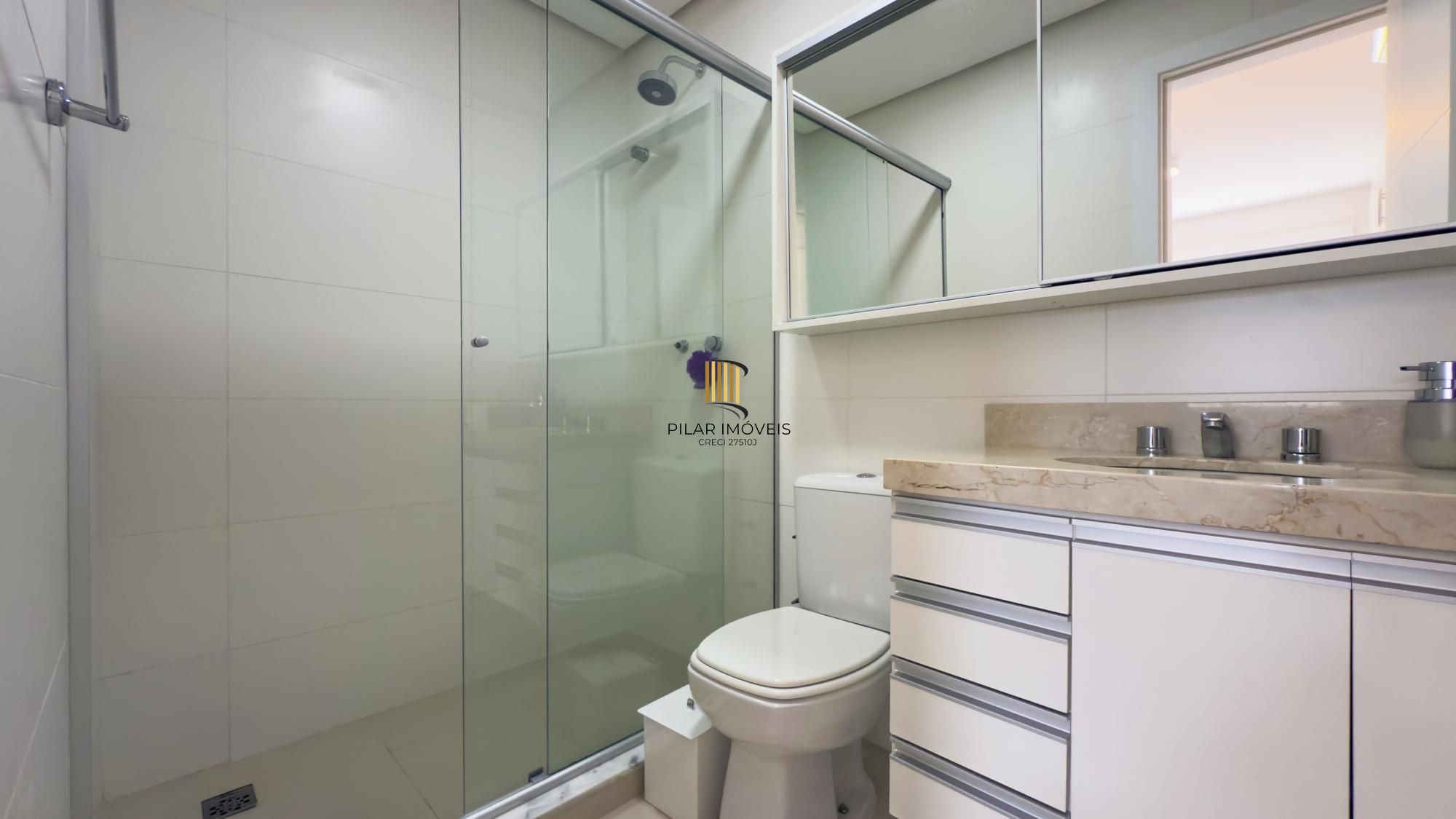 Casa para Comprar com 4 dormitórios, 386 m² - Chácara das Pedras - Porto Alegre
