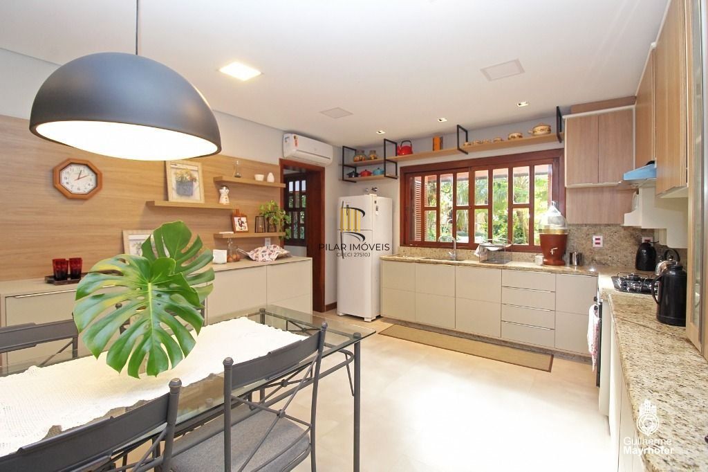 Casa Para comprar com 5 Dormitórios à venda, 420 m²-Cavalhada - Porto Alegre/RS