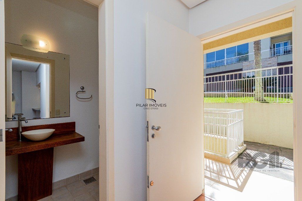 Casa para Comprar no Condomínio Pier 39, bairro Pedra Redonda