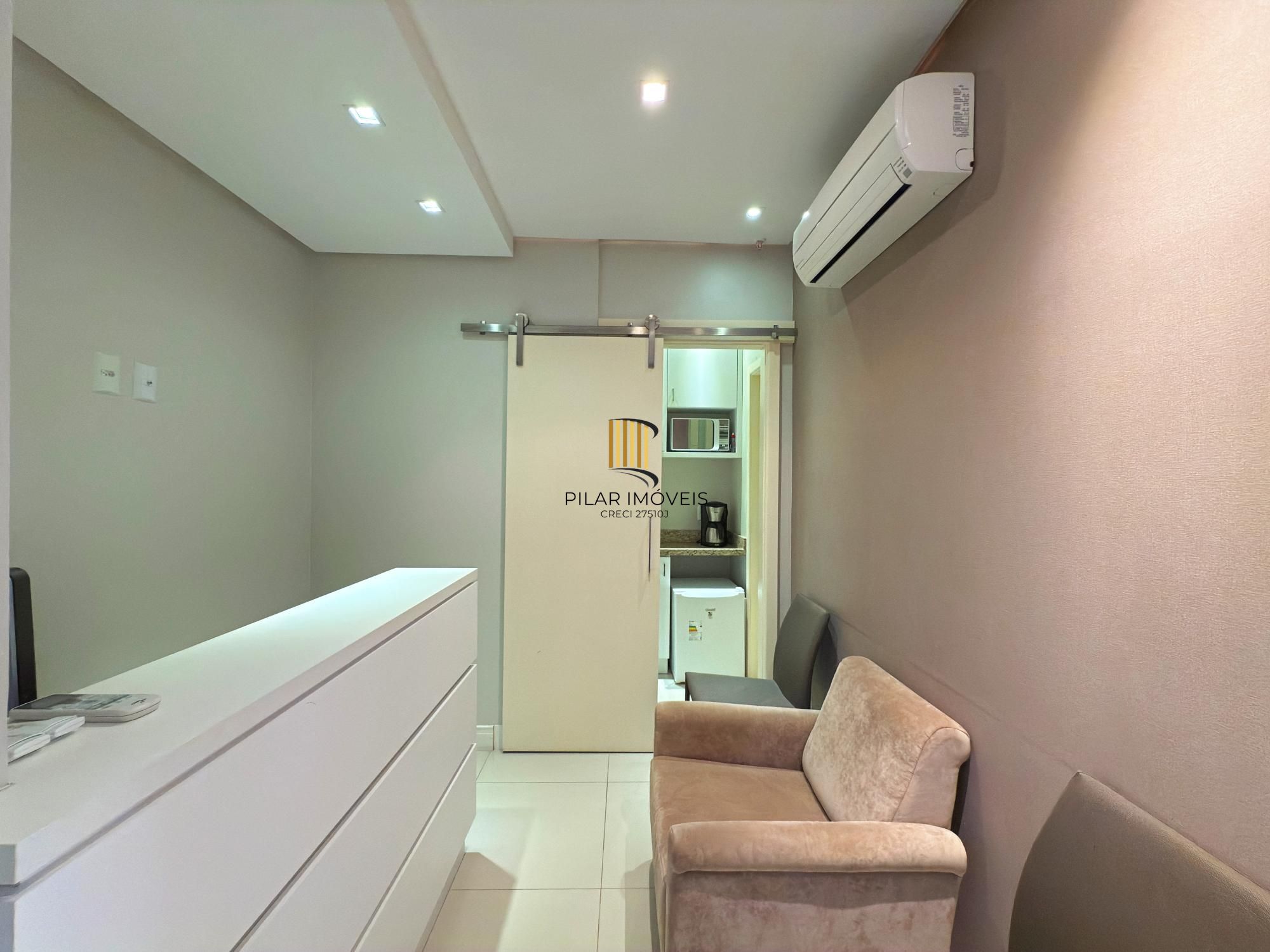 Sala Comercial À Venda Pronta no Mont'Serrat | 37m² | Mobiliada e Decorada | 1 Vaga